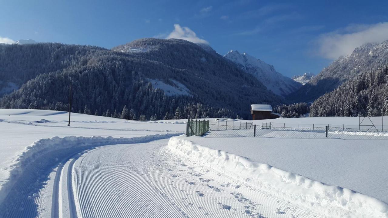 Gasthof Wacht Untertilliach エクステリア 写真