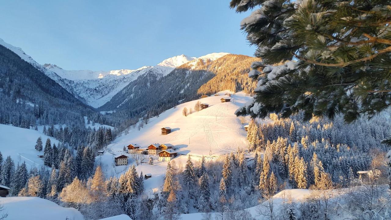 Gasthof Wacht Untertilliach エクステリア 写真