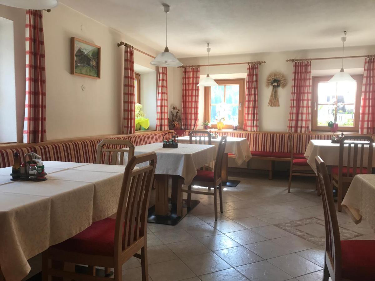 Gasthof Wacht Untertilliach エクステリア 写真
