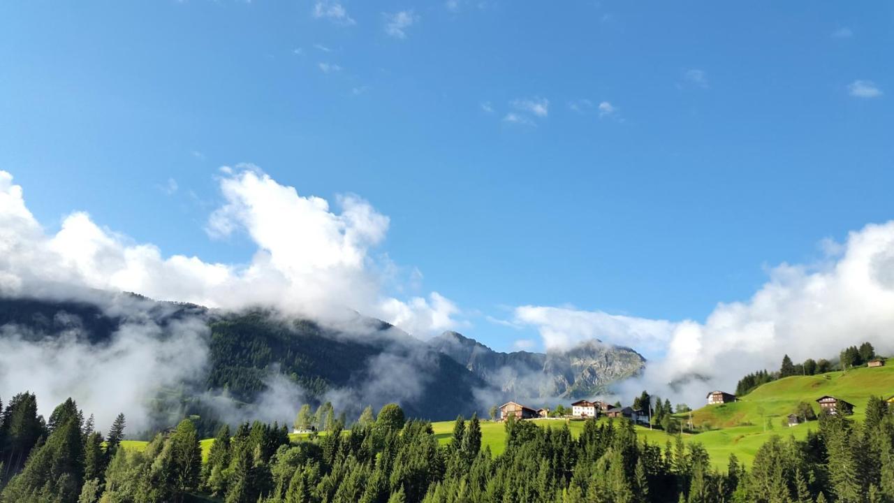 Gasthof Wacht Untertilliach エクステリア 写真