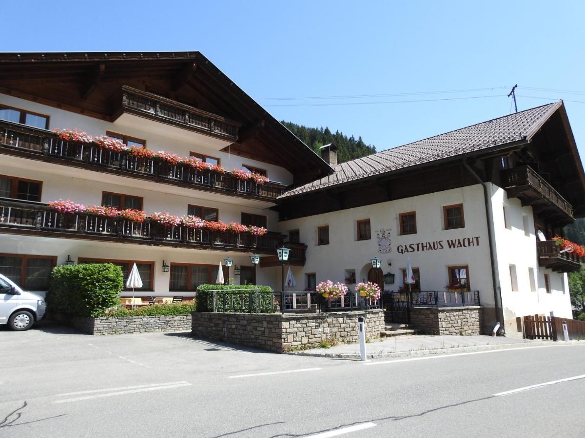 Gasthof Wacht Untertilliach エクステリア 写真